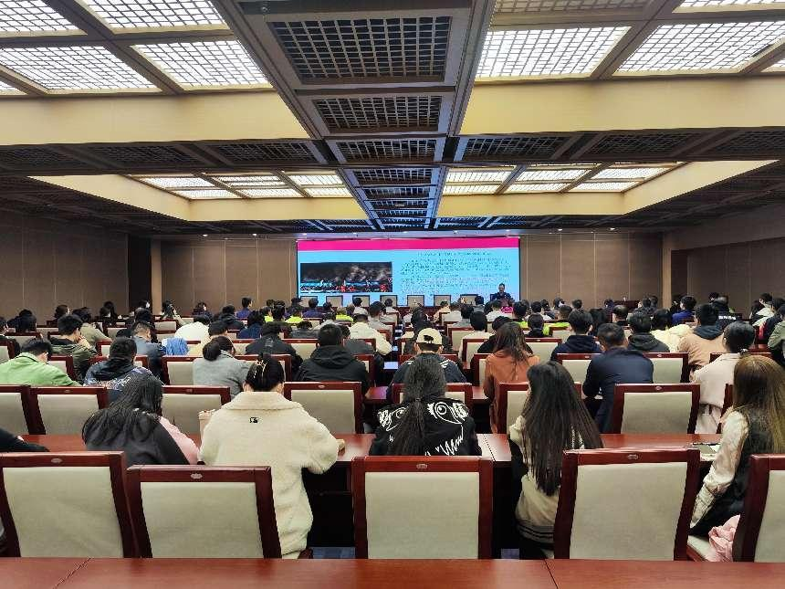 河南省科技馆开展消防安全知识培训与应急疏散演练