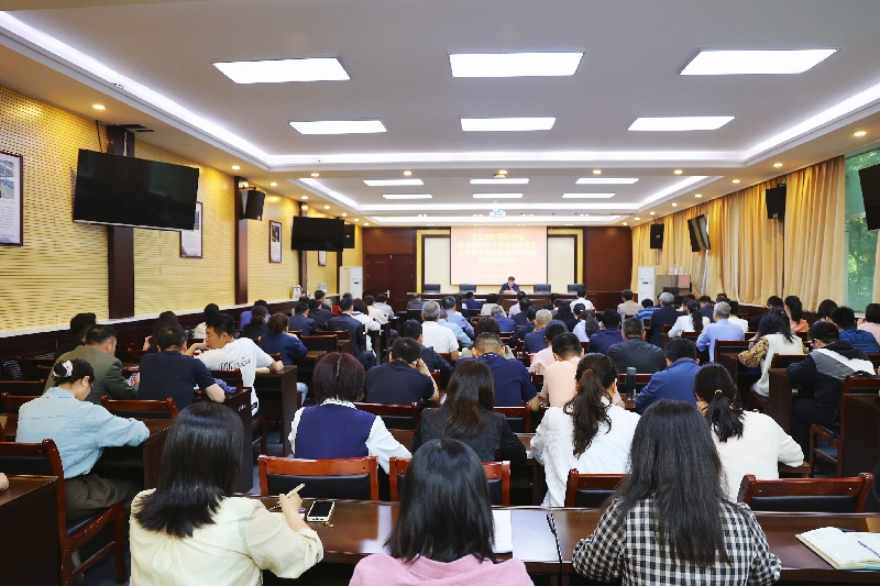 省科技馆报刊党支部积极组织党纪学习教育读书班活动