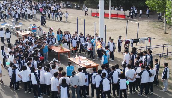 馆校联动开眼界 莘莘学子探真知——西峡县科技馆科普进校园活动走进县一高