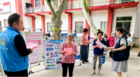郑州市中原区绿东村街道电缆社区开展防溺水科普宣传活动