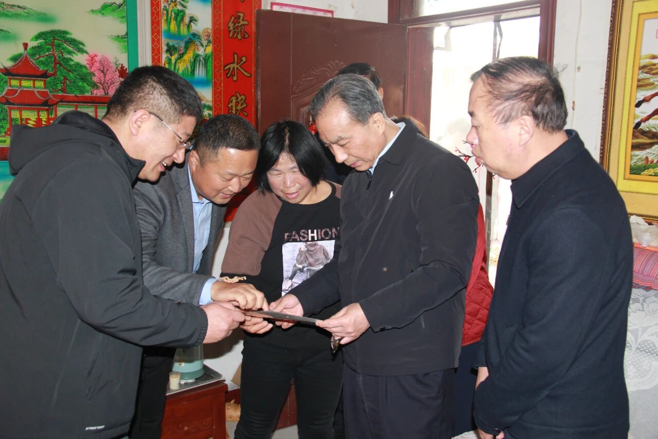 尹洪斌到濮阳调研慰问省科协定点帮扶村
