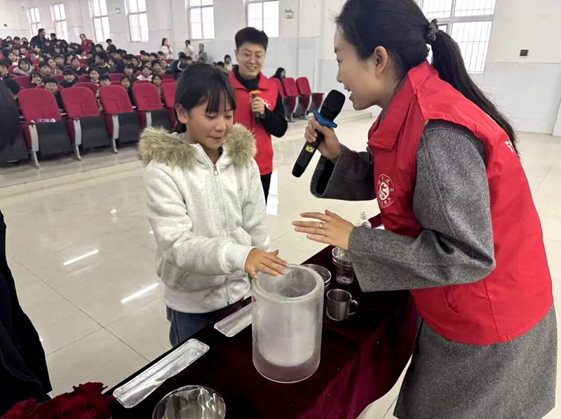 省科技馆“竹蜻蜓”科普行走进濮阳范县