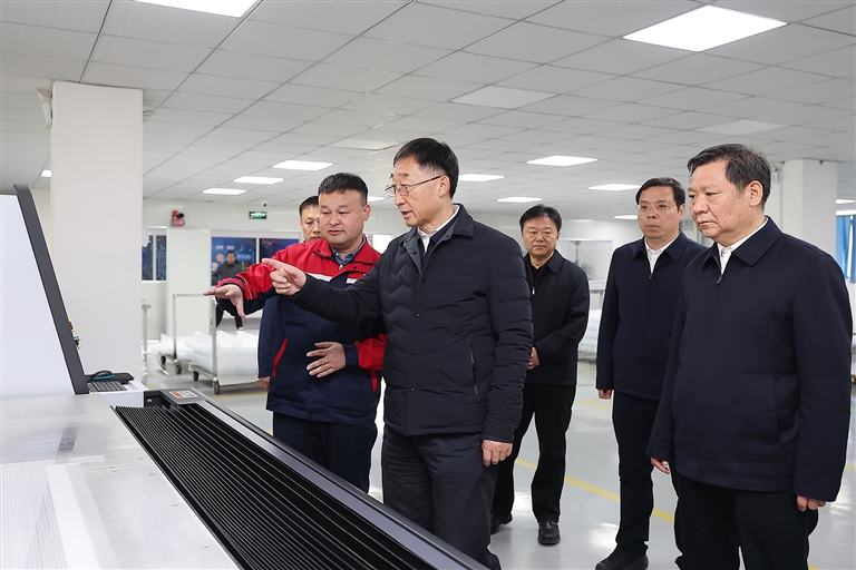 刘宁到驻马店平舆上蔡西平调研时强调： 突出特色优势 加快转型升级 推动县域经济高质量发展