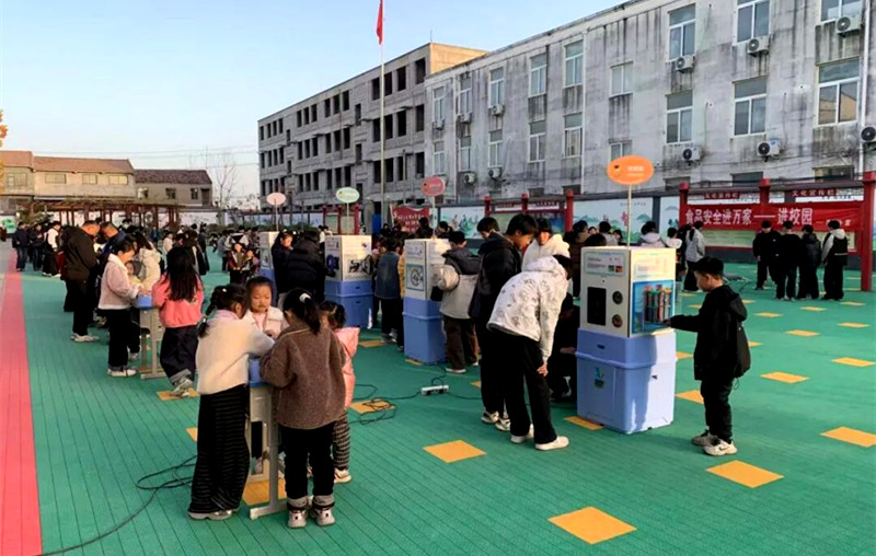 夏邑县科协开展“科普大篷车进校园”系列活动