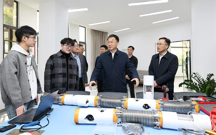 “敖丙”问世！斩获金奖！