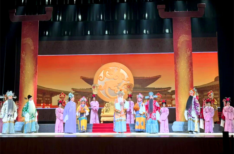 “祥马迎新春 豫剧送福来”《画圣吴道子》公益展演在禹州正式开启