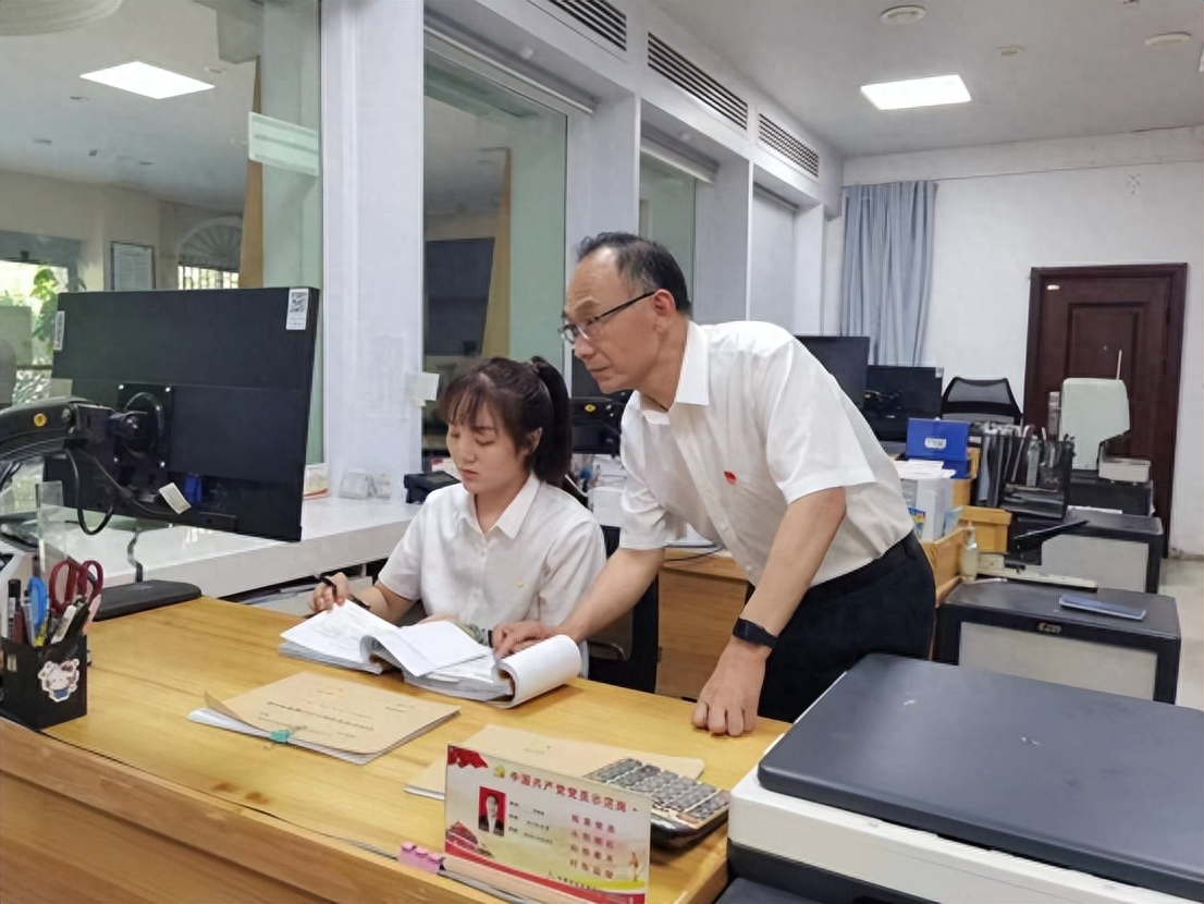 促党建，谋发展，铸辉煌，农发行鹤壁市分行到营业部开展督导工作