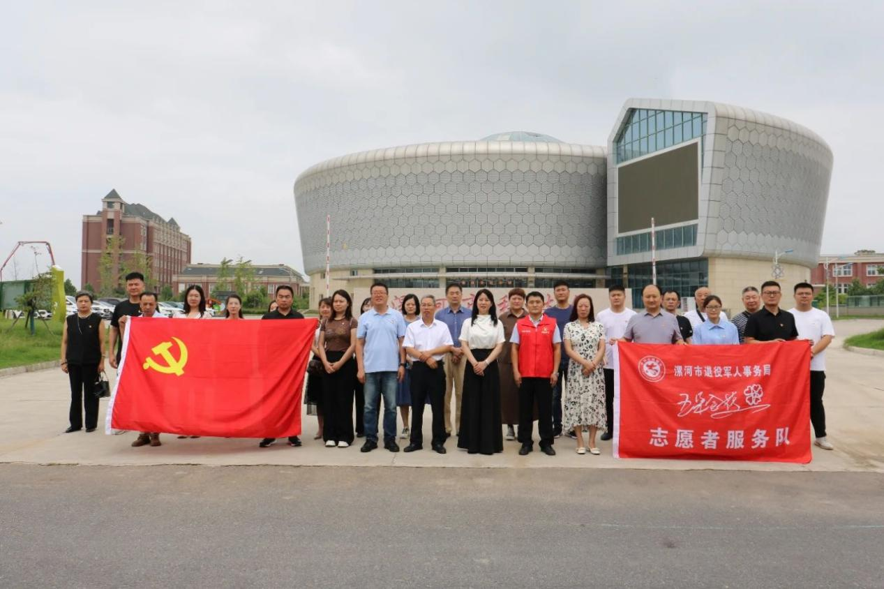 “戎耀沙澧”漯河市老兵宣讲 走进市科技馆举办应急自救科普讲堂