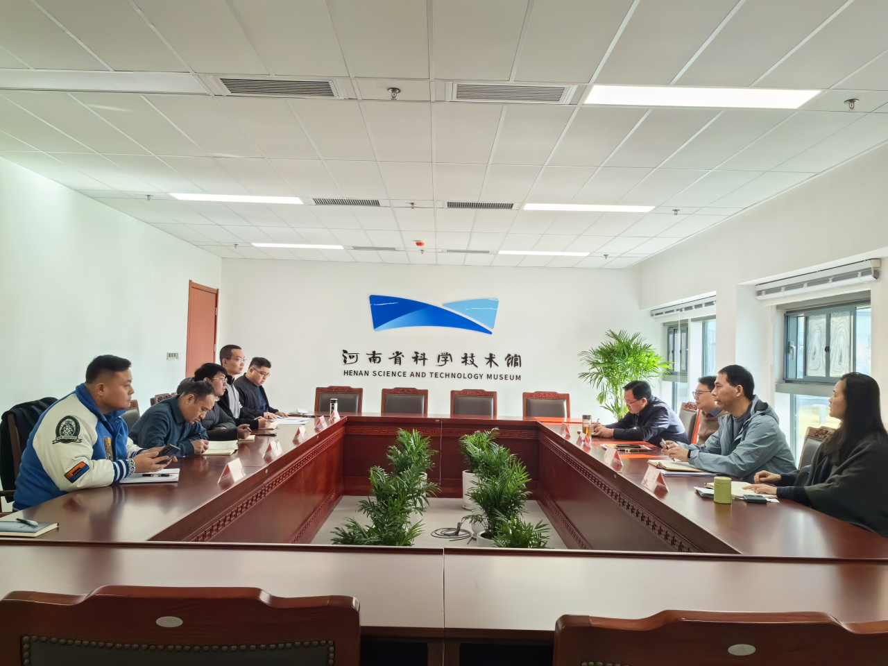 省科技馆召开安全工作会议