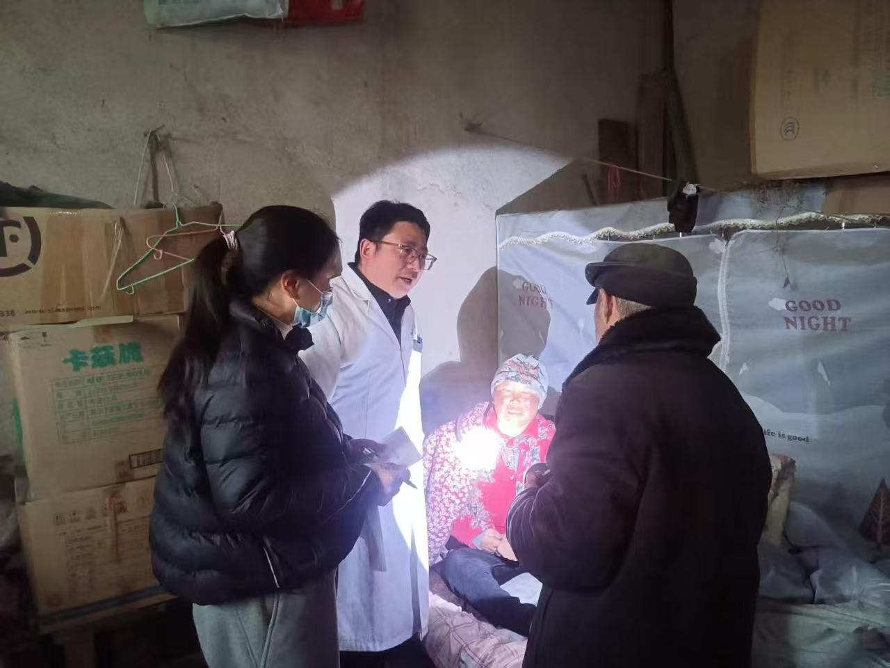 确山县市民中心残联窗口：上门服务零距离  入户评残暖人心