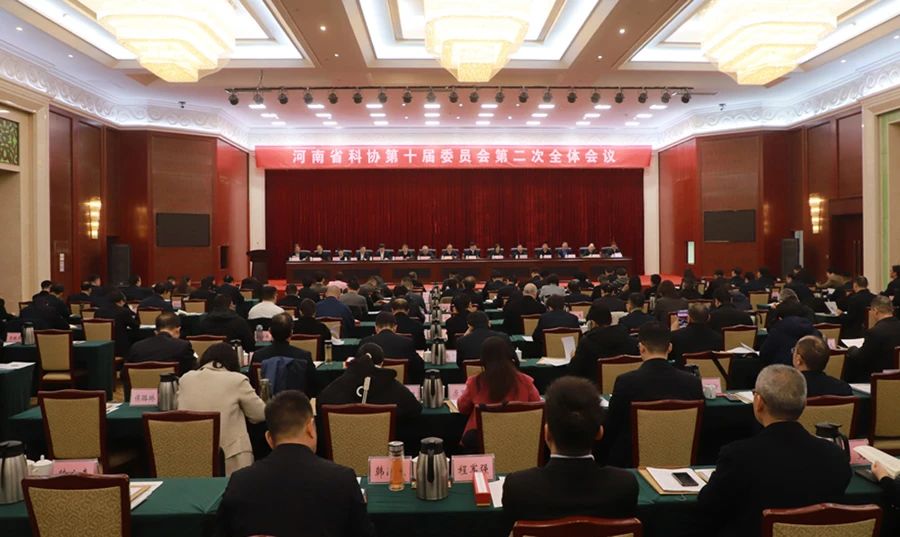 于柯平：奋斗铸就辉煌 实干赢得未来