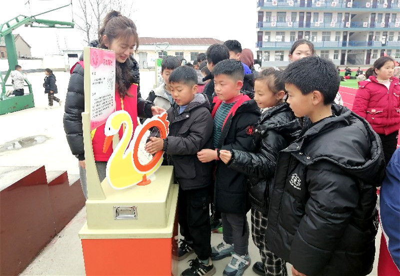 弘扬雷锋精神 点亮科学梦想—漯河市科协开展“i科普”科技志愿服务活动