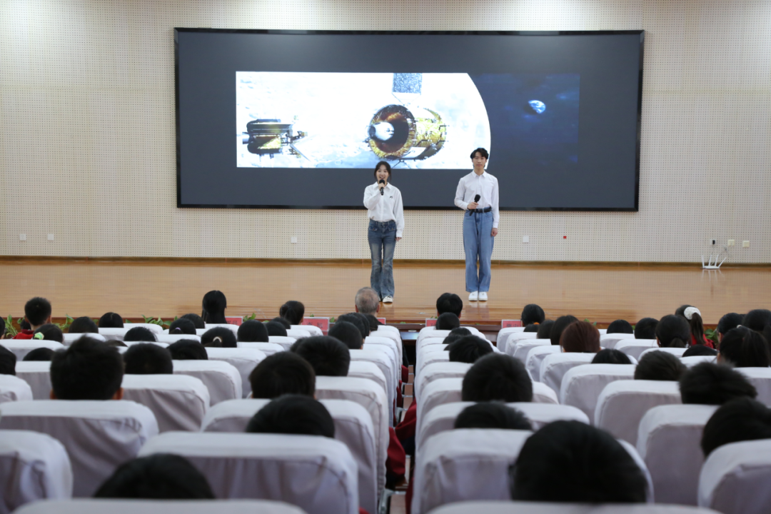 科普剧暨科学实验巡演 让科学课堂更有趣——许昌市科协“科普润童心 点亮强国梦”科普剧及科学实验秀巡演活动启动