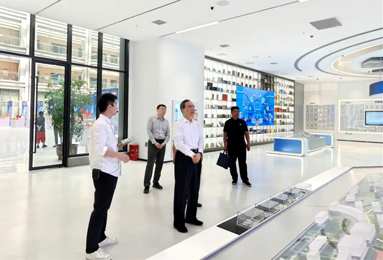 尹洪斌到漯河市调研科技创新和科普工作