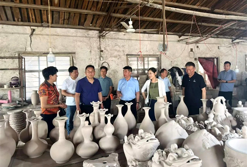 非遗传承新范式：禹州卢氏钧窑联合许昌职院共育“窑变”匠才
