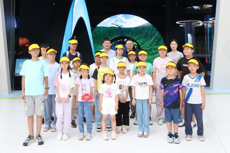 开启科学探索新篇章——河南省科技馆三层展厅迎来首批观众