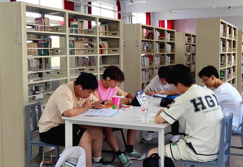 三门峡市陕州区图书馆开展书香科普阅读活动 点燃读者探索热情