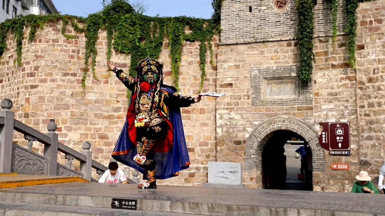 千年窑火“破圈”记：神垕古镇如何从“网红流量”跃升“文化长红”