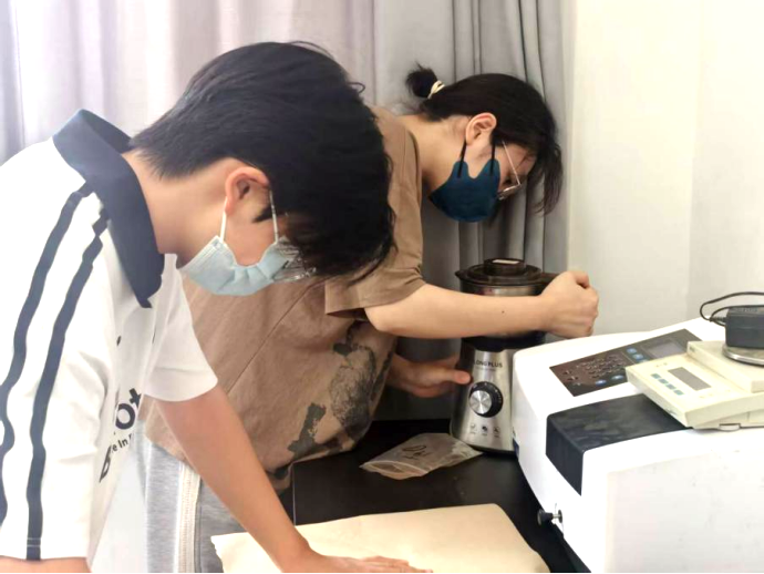 “科技赋金叶，创新助三农”河南农大烟草学院“三下乡”实践团走进卢氏烟草科技小院