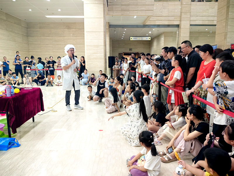 “博物馆奇妙夜乐享科普盛宴”——宝丰县科协开展奇妙夜科普秀活动