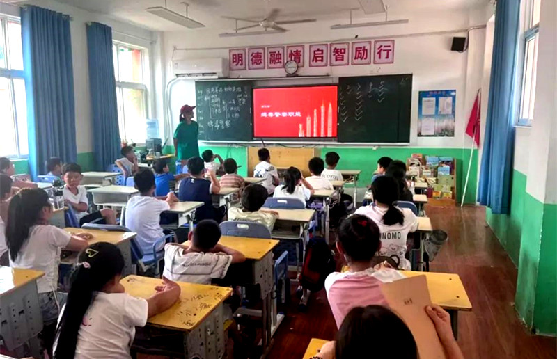 云梦微光映台前，青春支教润童心——河南农大生命科学学院开展暑期进乡村支教活动