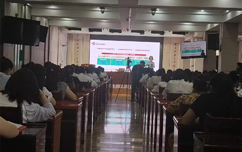 漯河市郾城区科协开展关爱女教师健康科普讲座 助力全国科普月活动