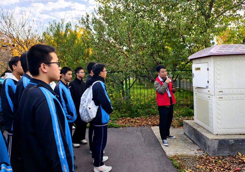 学子趣探万物之理 师生乐享科普盛宴——新乡市科协组织学生开展科学实践活动