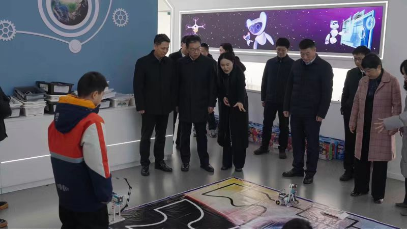 “手搓科普”河南行正式启动！科技魅力直达基层校园