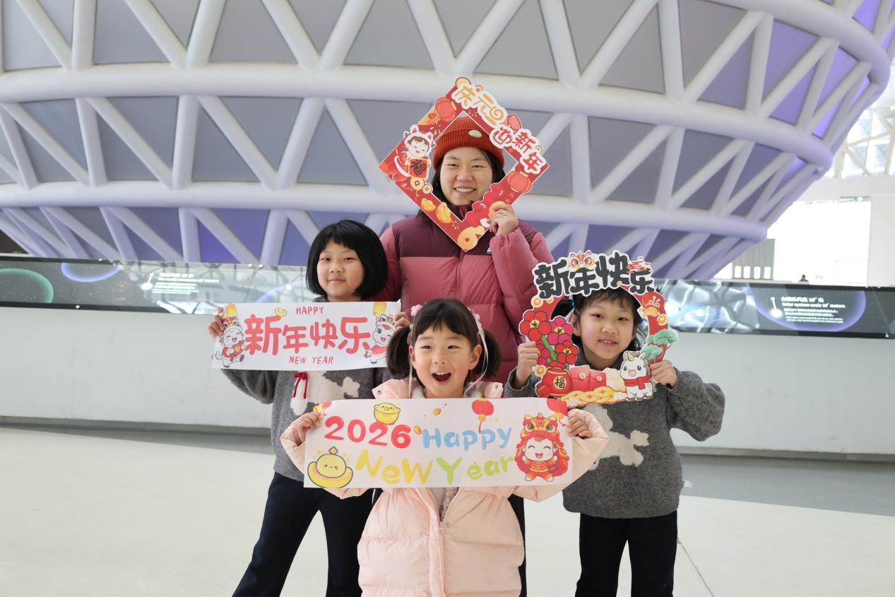 元旦假期圆满收官！河南省科技馆里的“热辣滚烫”：探索不止，爱心不息