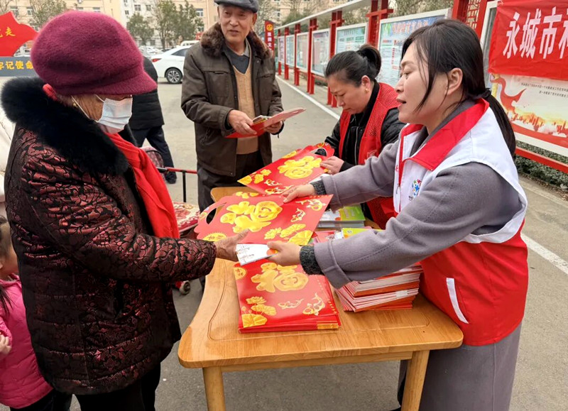 永城市科协开展“寒冬送温暖”科普志愿服务活动