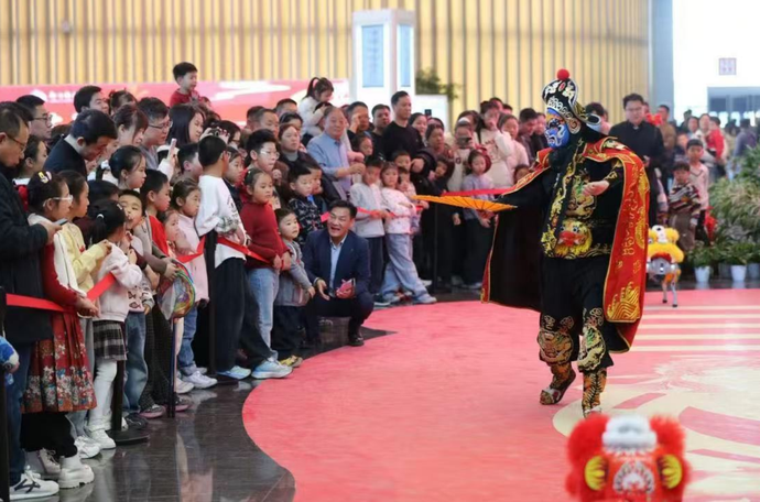 接待观众40000人次 郑州科技馆春节“科普大戏”年味拉满