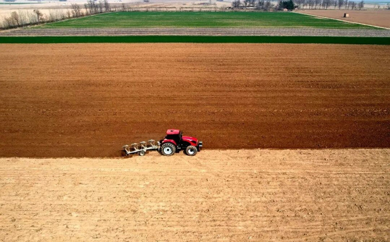 人勤春早备耕忙 不负农时不负春