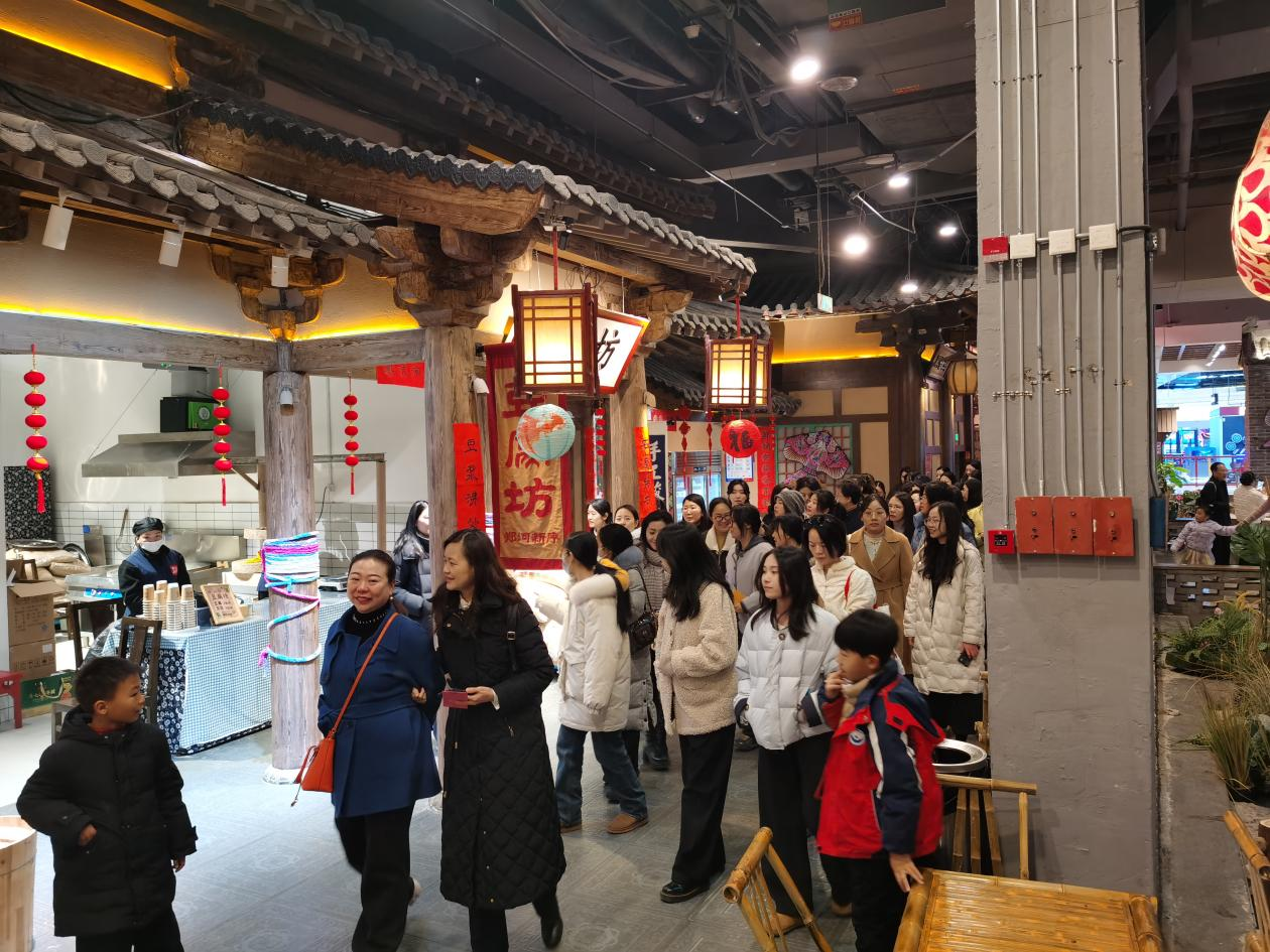 芳华绽星河?巾帼展风采——省科技馆举办“三八”国际妇女节主题活动