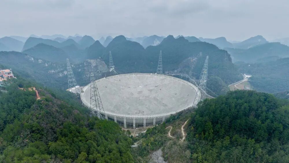 “地球失重7秒”？中学物理就能戳破的谣言为啥还有人信？